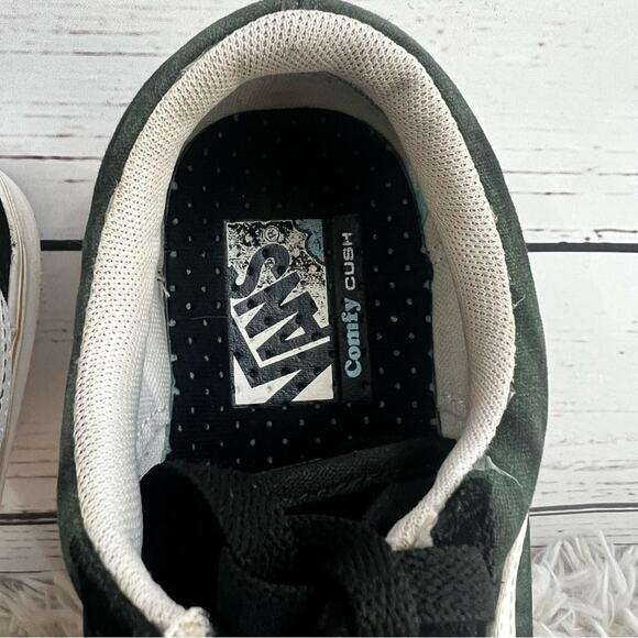 Vans Old Skool Black Green Tie-Dye Sneakers Unisex Men's 7.5 - Women's 9 - Picture 10 of 12